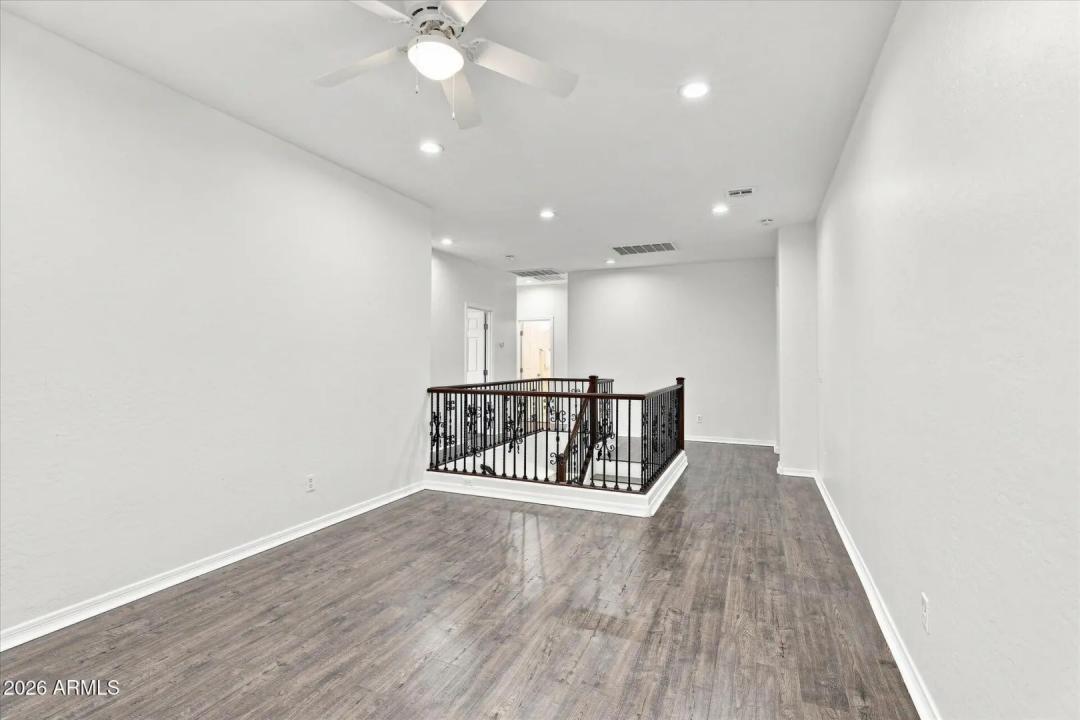 Real Estate Picture 32