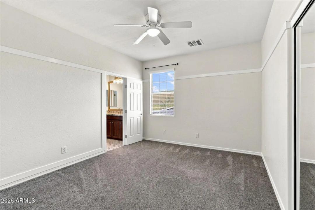 Real Estate Picture 42