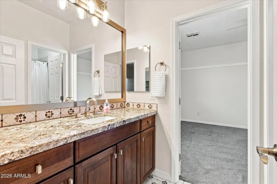 Real Estate Picture 46