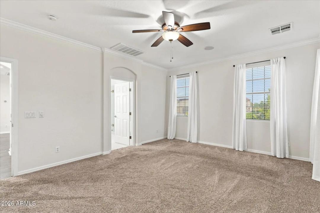 Real Estate Picture 35