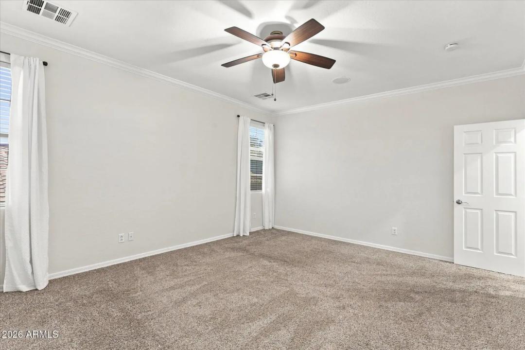 Real Estate Picture 37