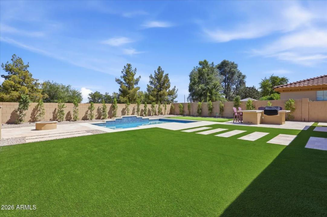 Real Estate Picture 52