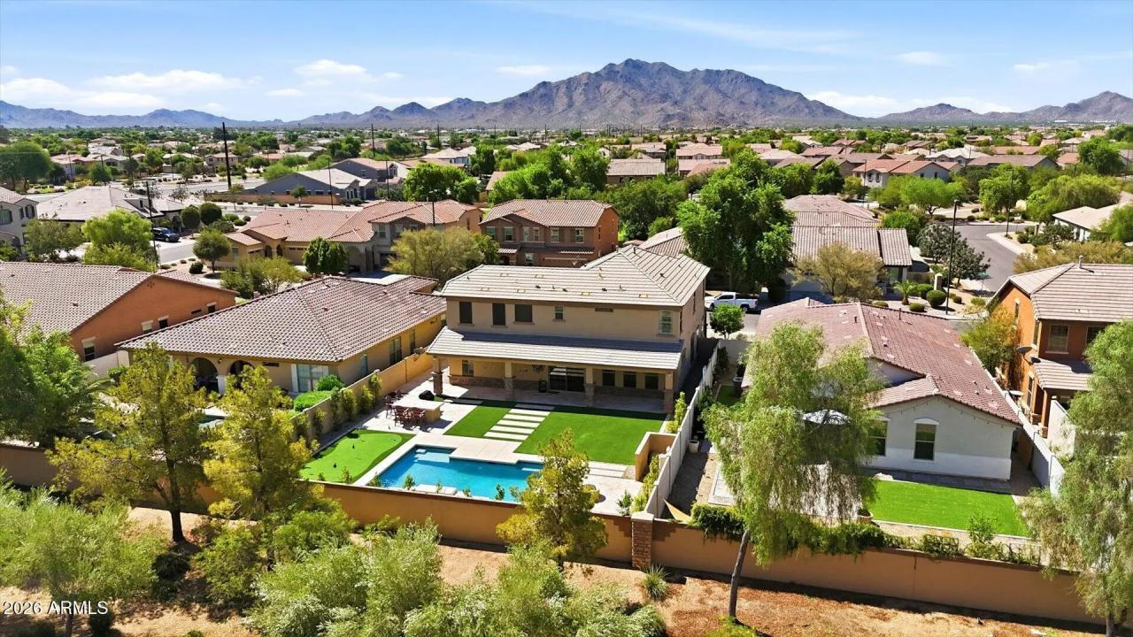 Real Estate Picture 64