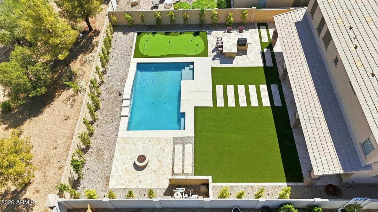 Real Estate Picture 75