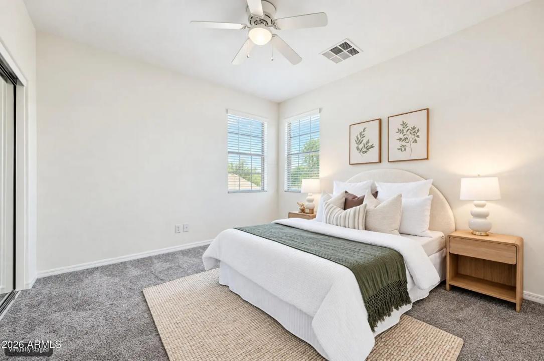 Real Estate Picture 15