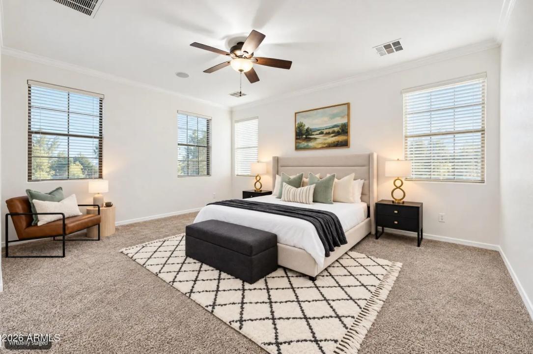 Real Estate Picture 12