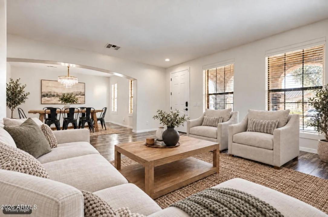 Real Estate Picture 5