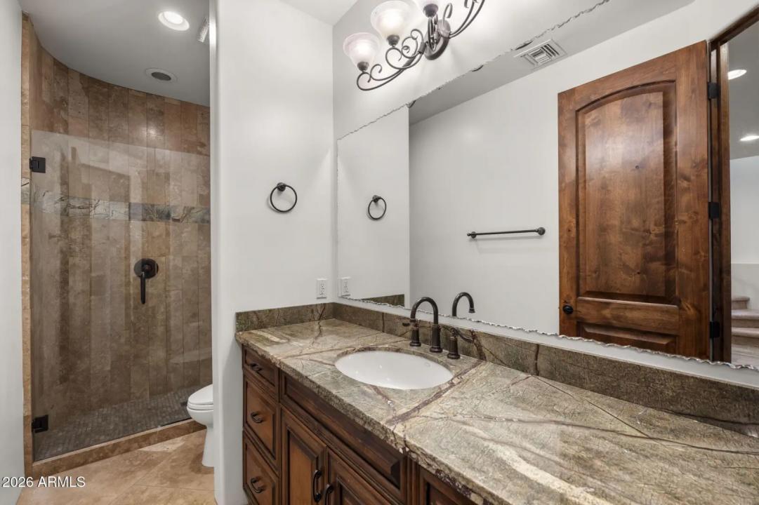 Real Estate Picture 30