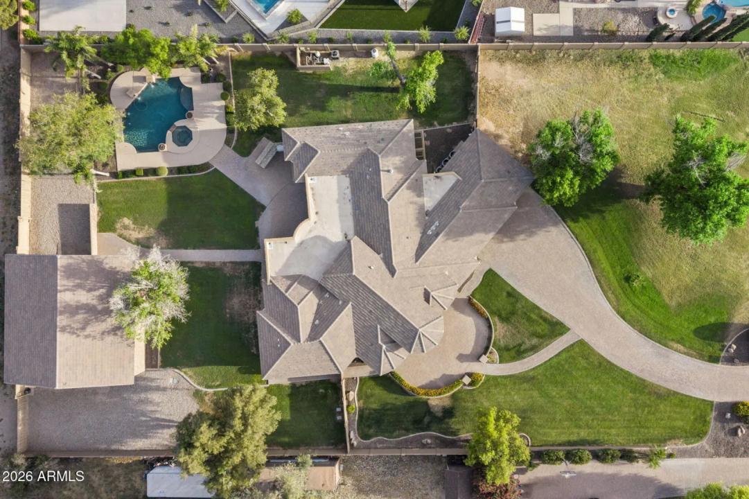 Real Estate Picture 38