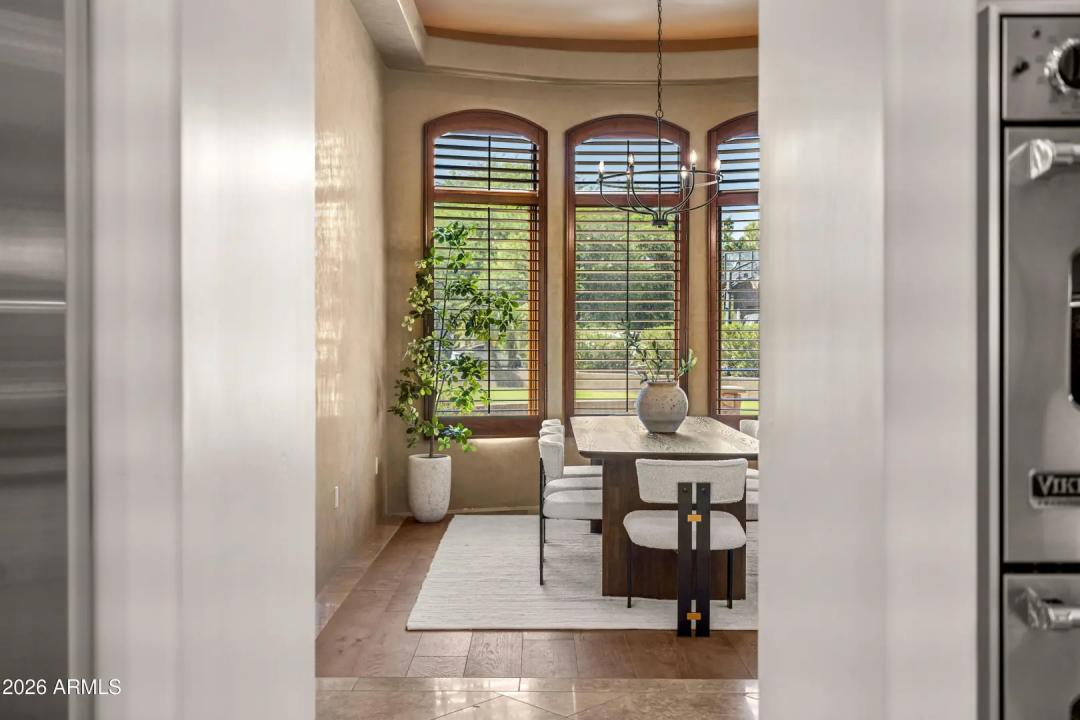 Real Estate Picture 6