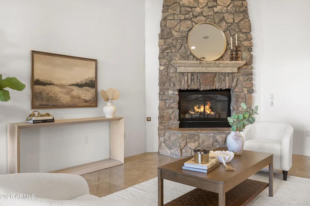 Real Estate Picture 12