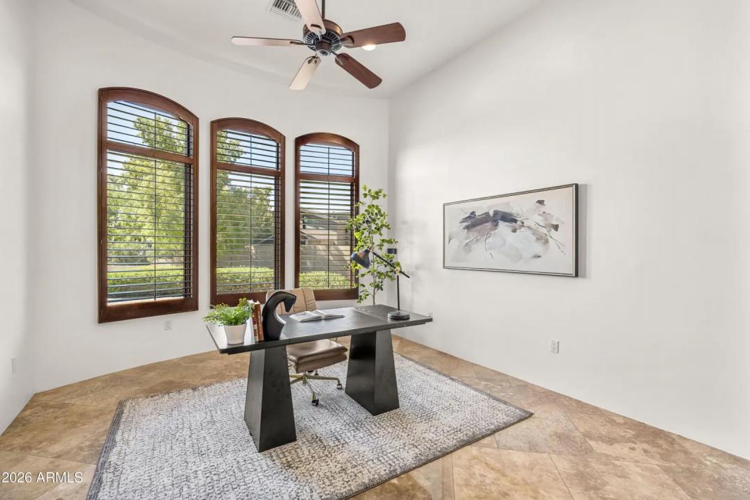 Real Estate Picture 19