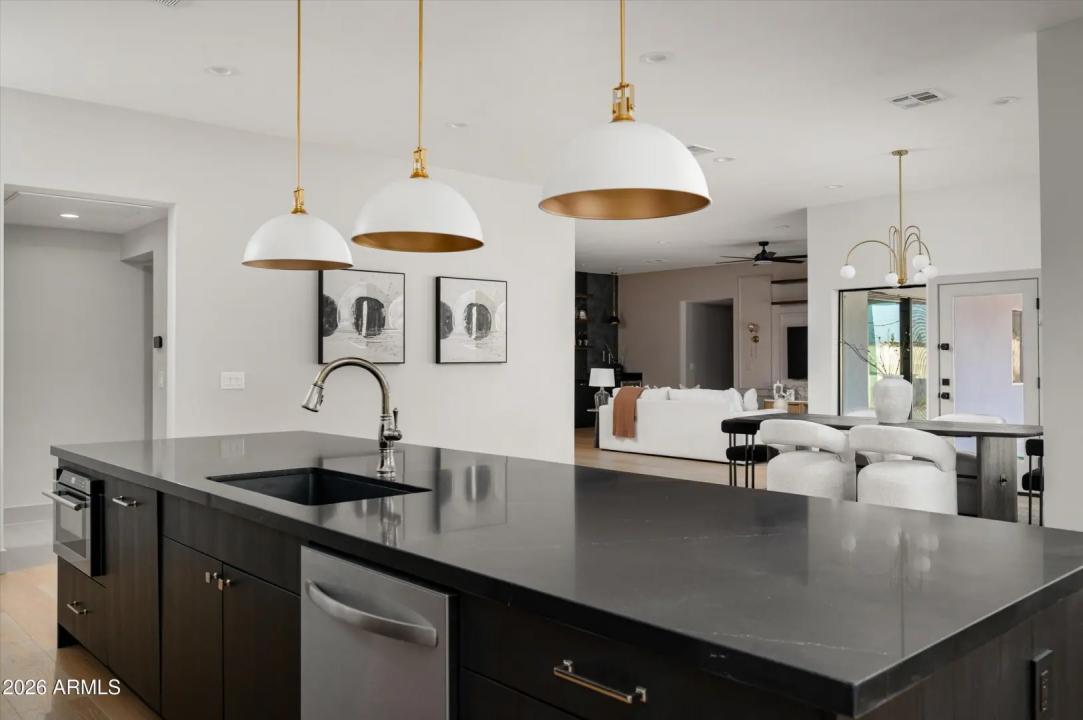 Real Estate Picture 13