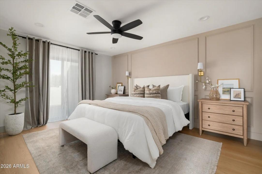 Real Estate Picture 14