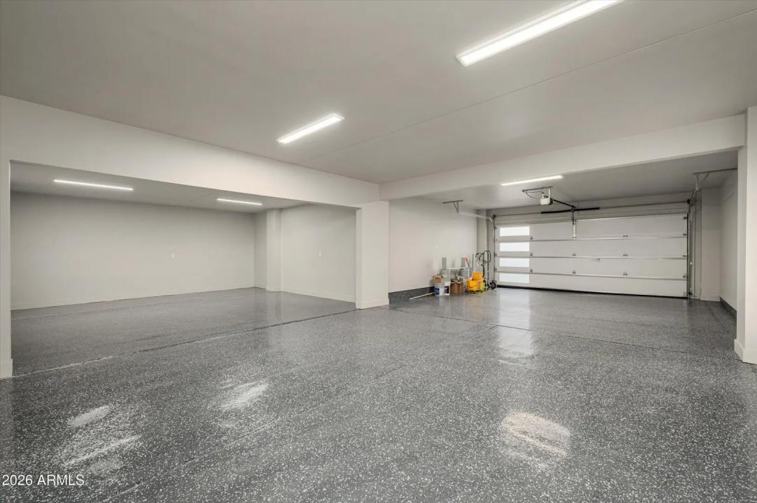 Real Estate Picture 30