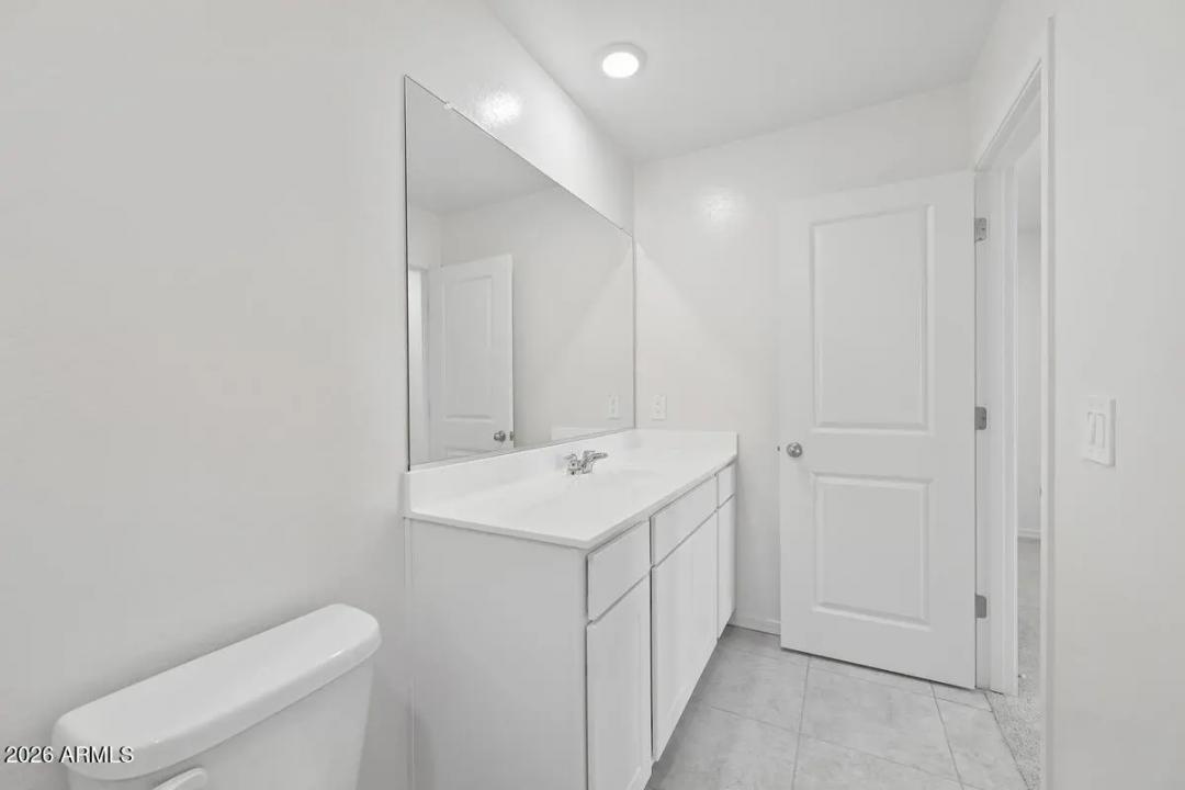 Real Estate Picture 3