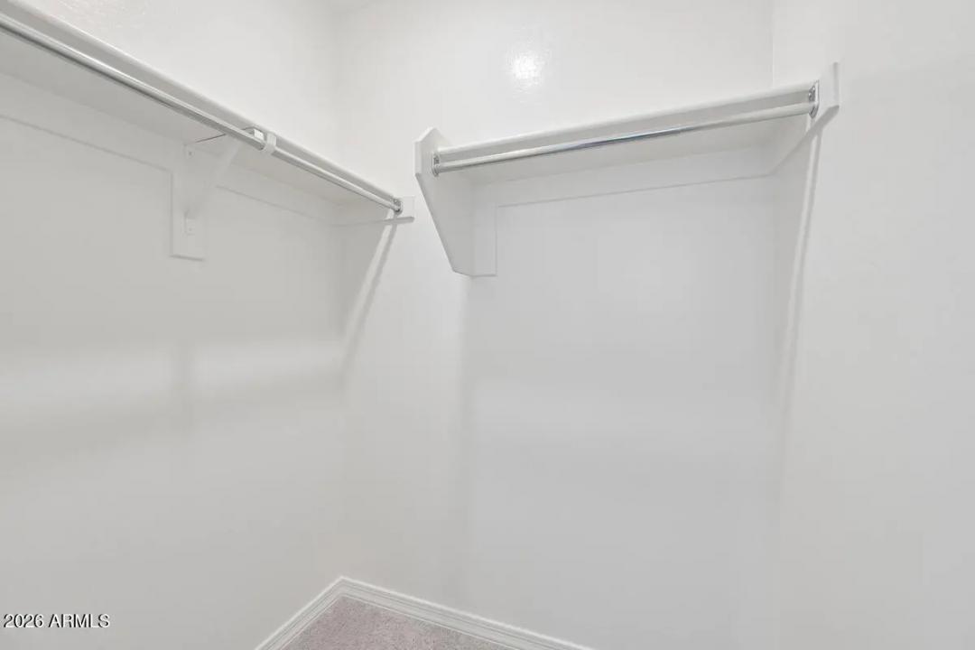 Real Estate Picture 5
