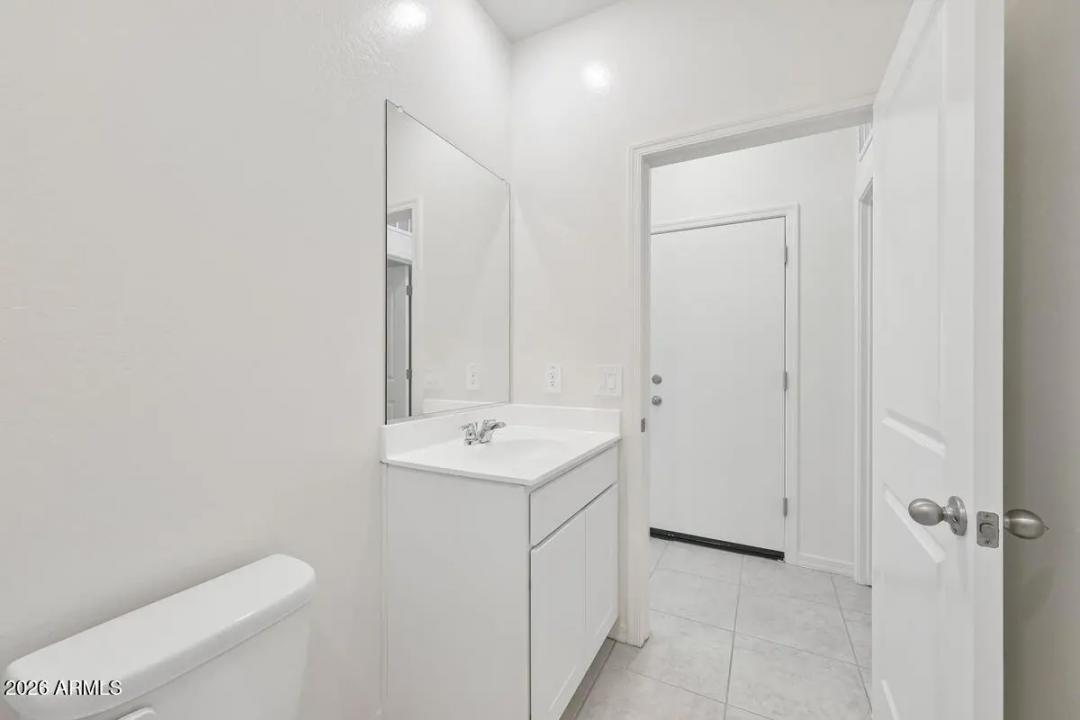 Real Estate Picture 18