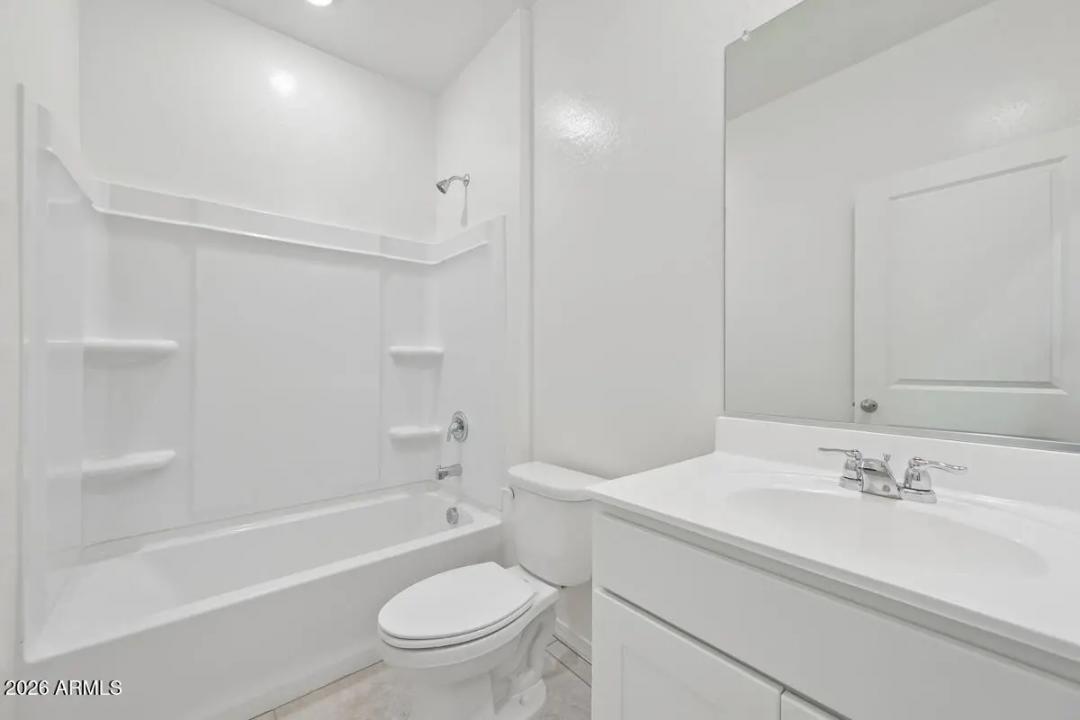 Real Estate Picture 19