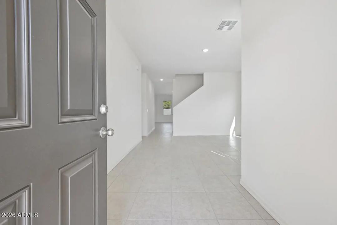 Real Estate Picture 22