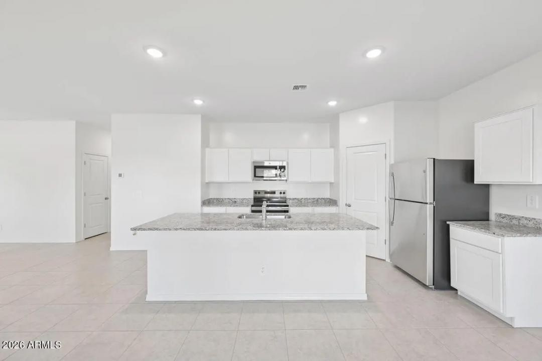 Real Estate Picture 28
