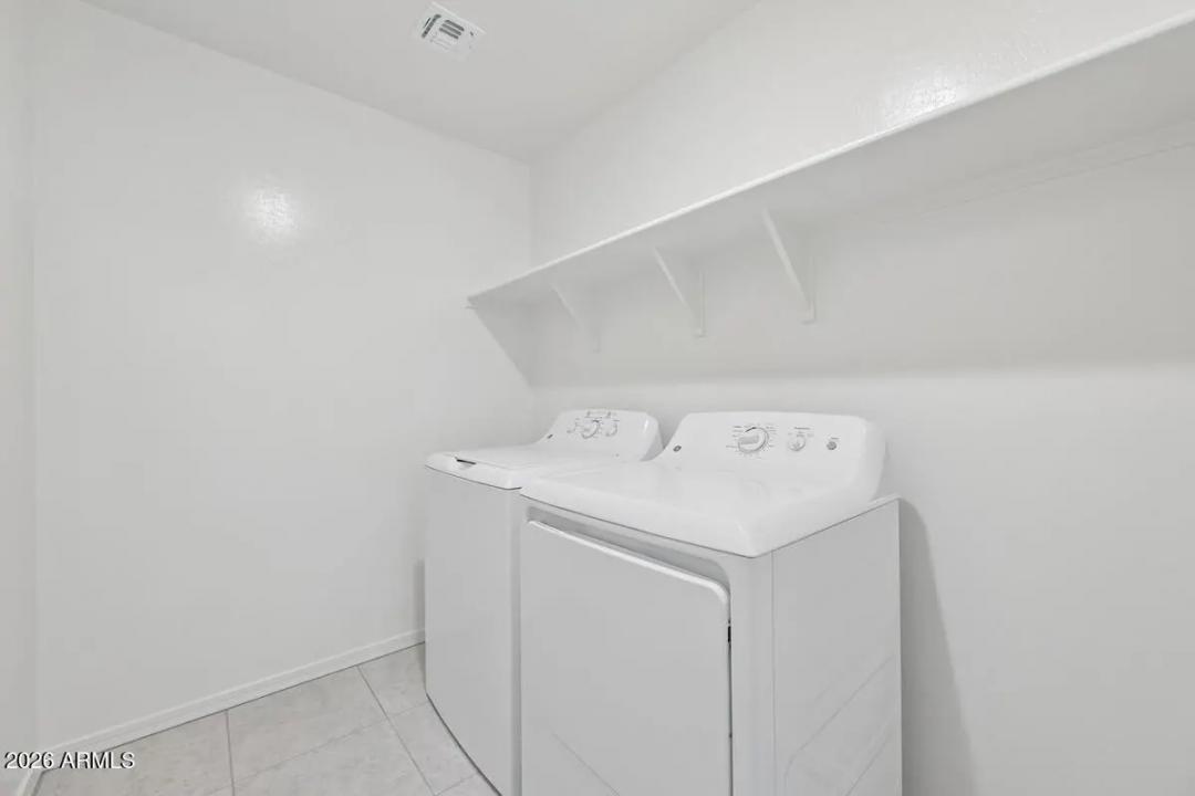 Real Estate Picture 32