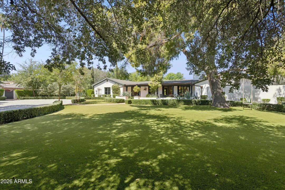 Real Estate Picture 2
