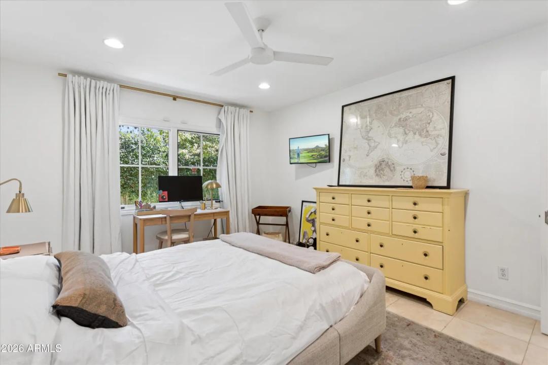 Real Estate Picture 36