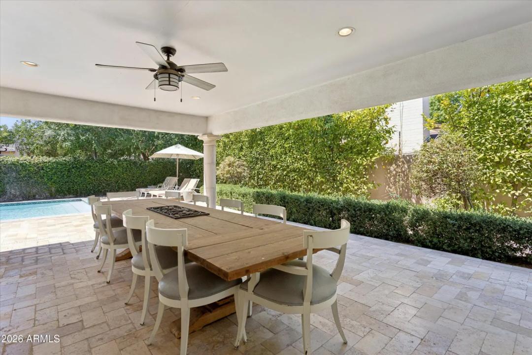 Real Estate Picture 18