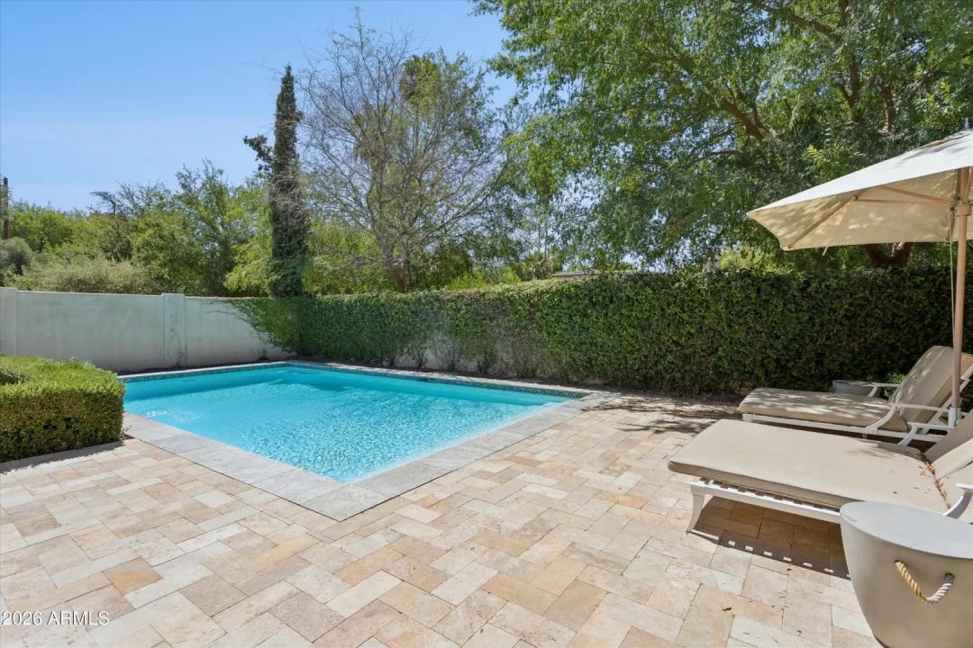 Real Estate Picture 21