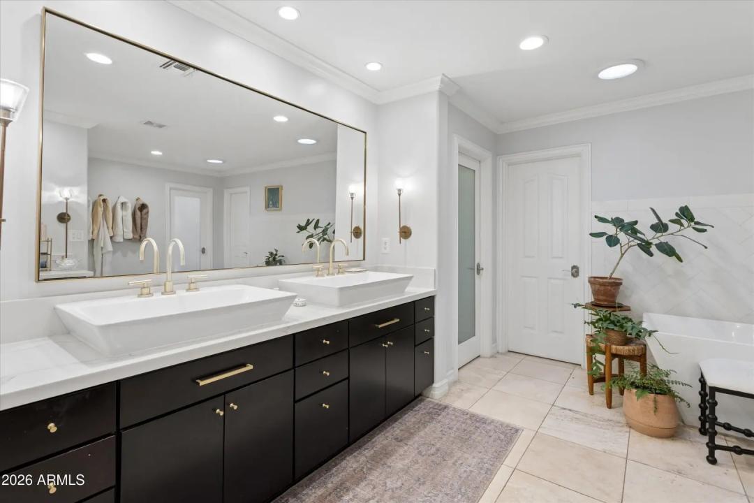 Real Estate Picture 29