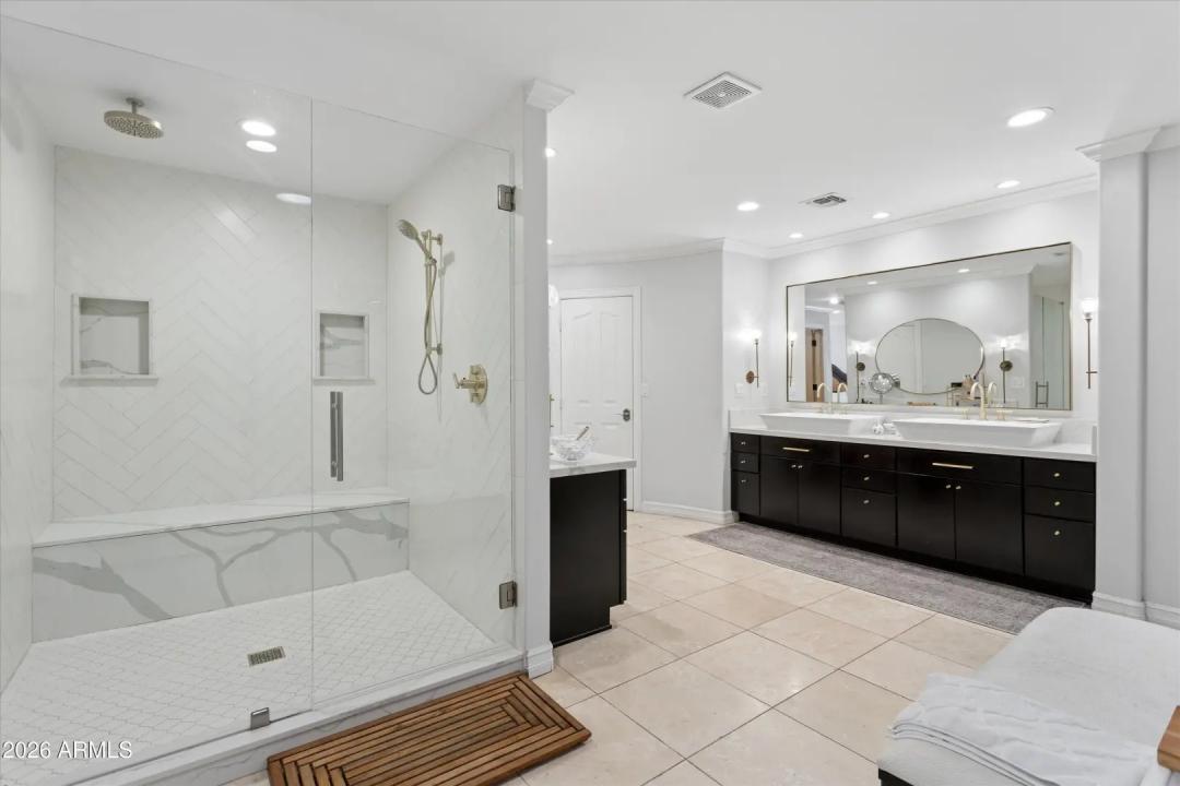 Real Estate Picture 33