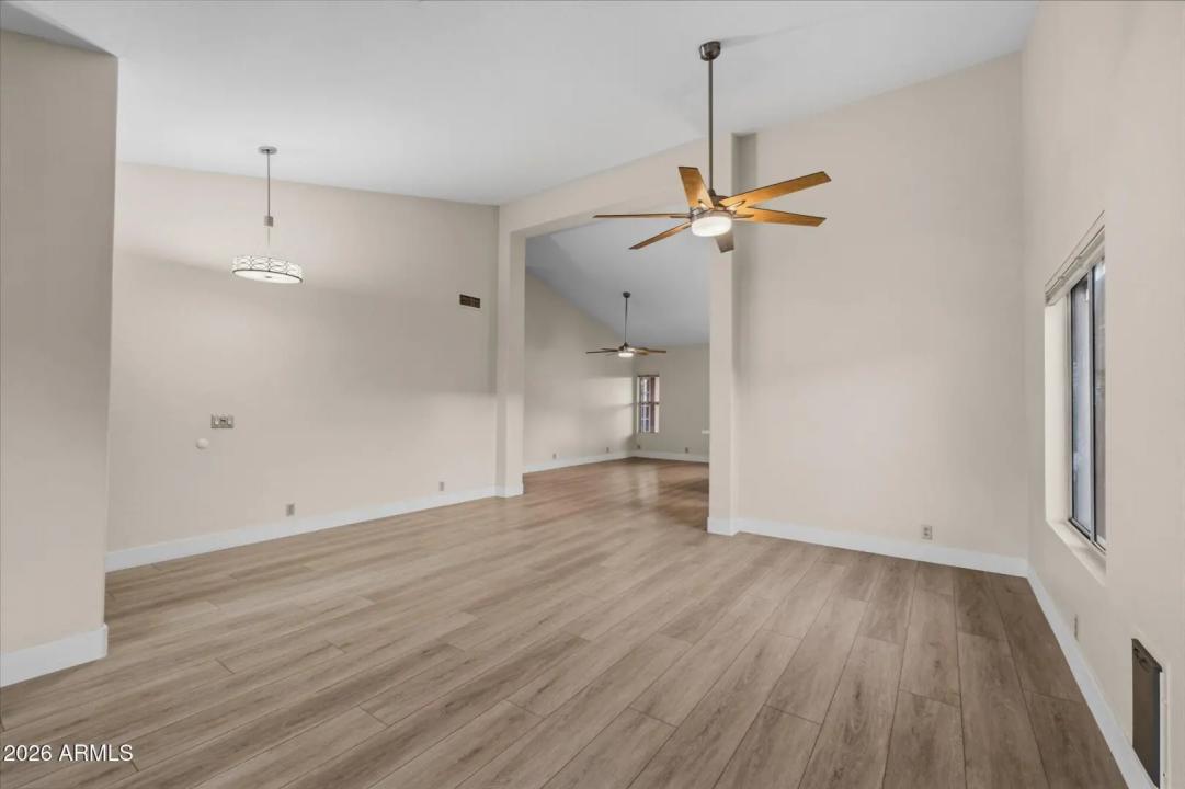 Real Estate Picture 8