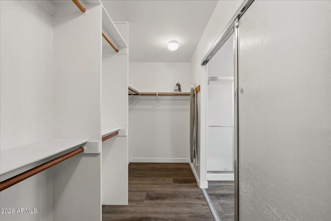 Real Estate Picture 16