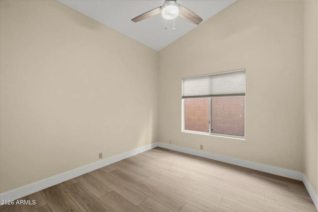 Real Estate Picture 19