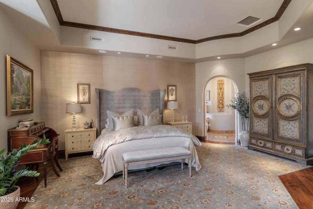 Real Estate Picture 17