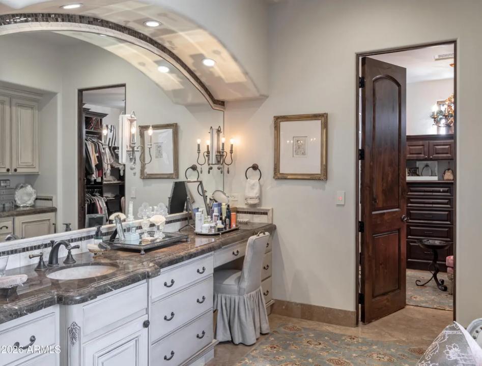 Real Estate Picture 20