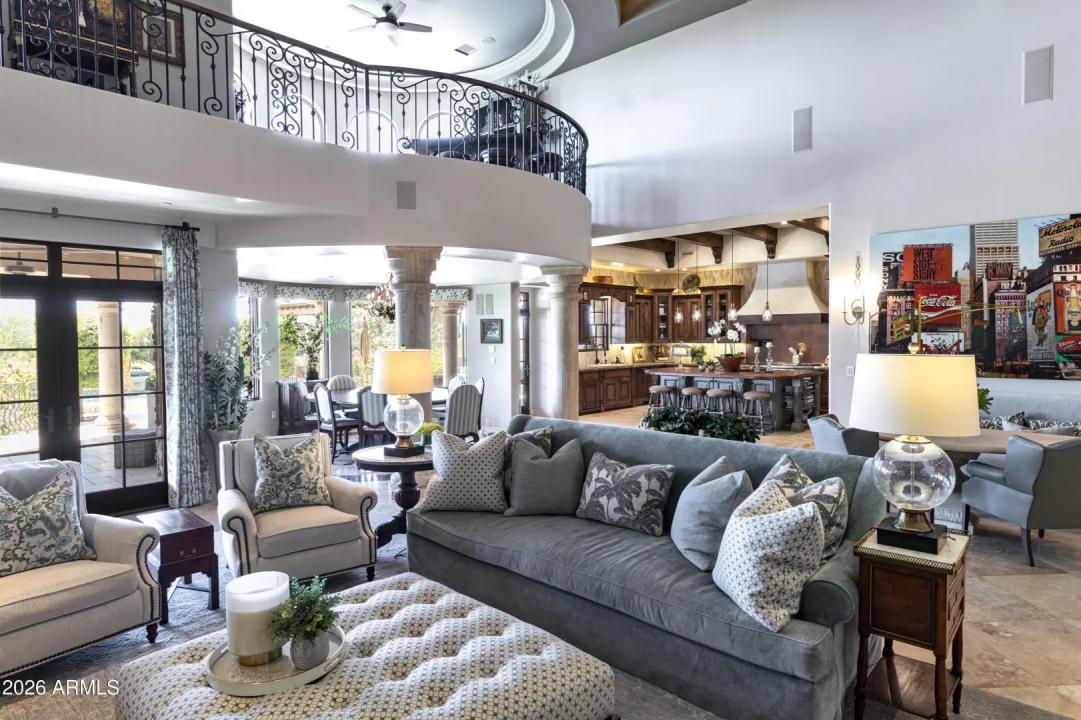 Real Estate Picture 10