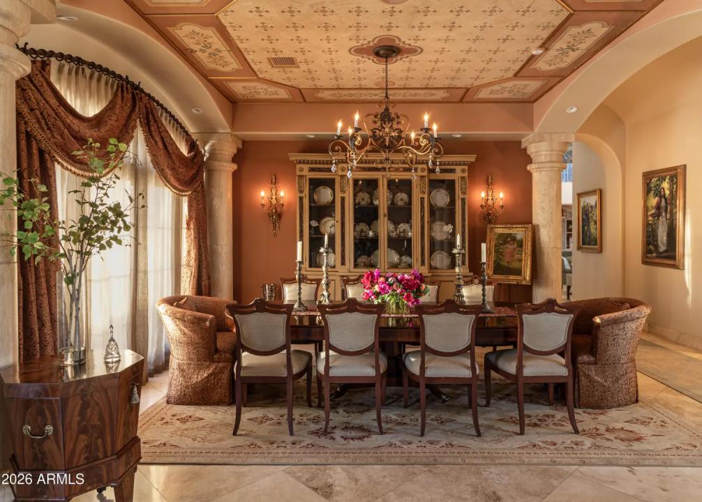 Real Estate Picture 12
