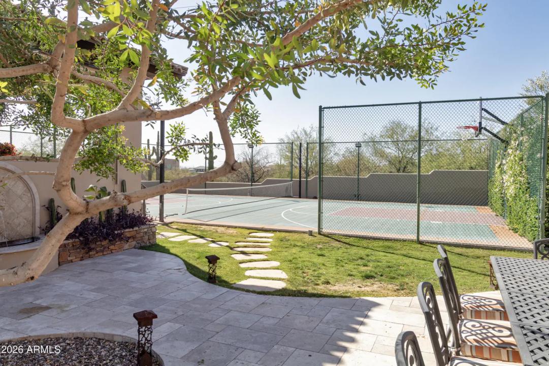 Real Estate Picture 37