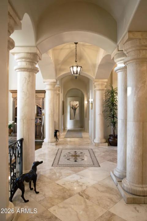 Real Estate Picture 7