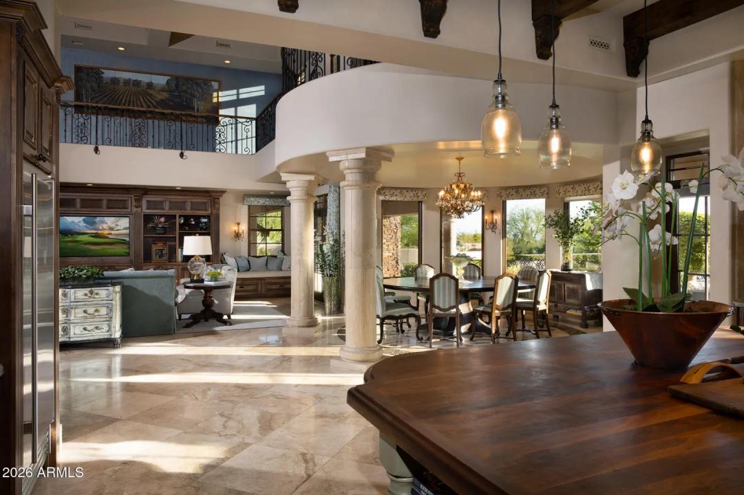 Real Estate Picture 18