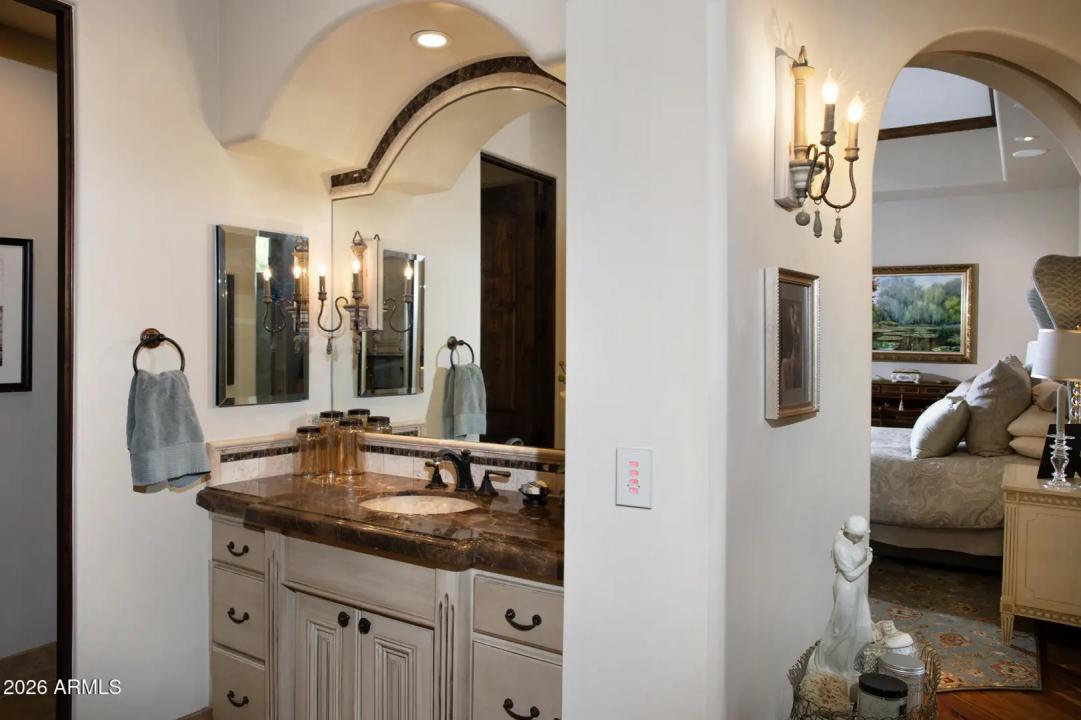 Real Estate Picture 27