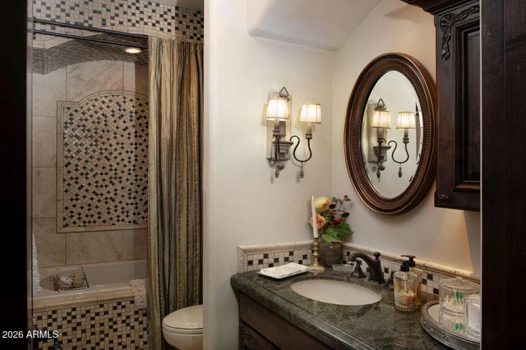 Real Estate Picture 45