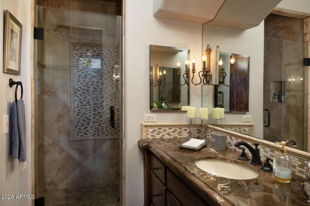 Real Estate Picture 46