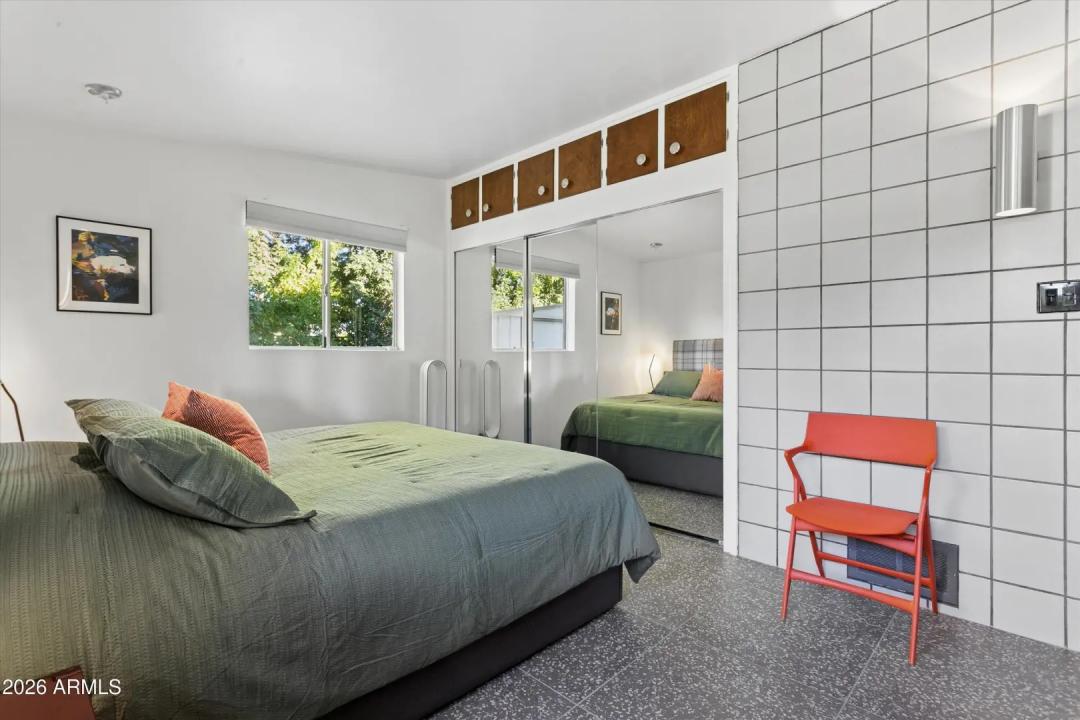 Real Estate Picture 27