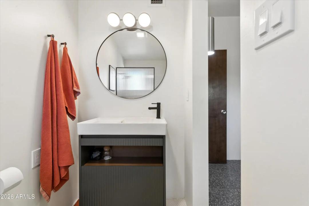 Real Estate Picture 28