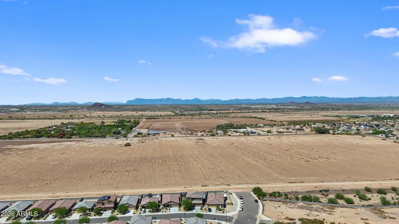 Real Estate Picture 29