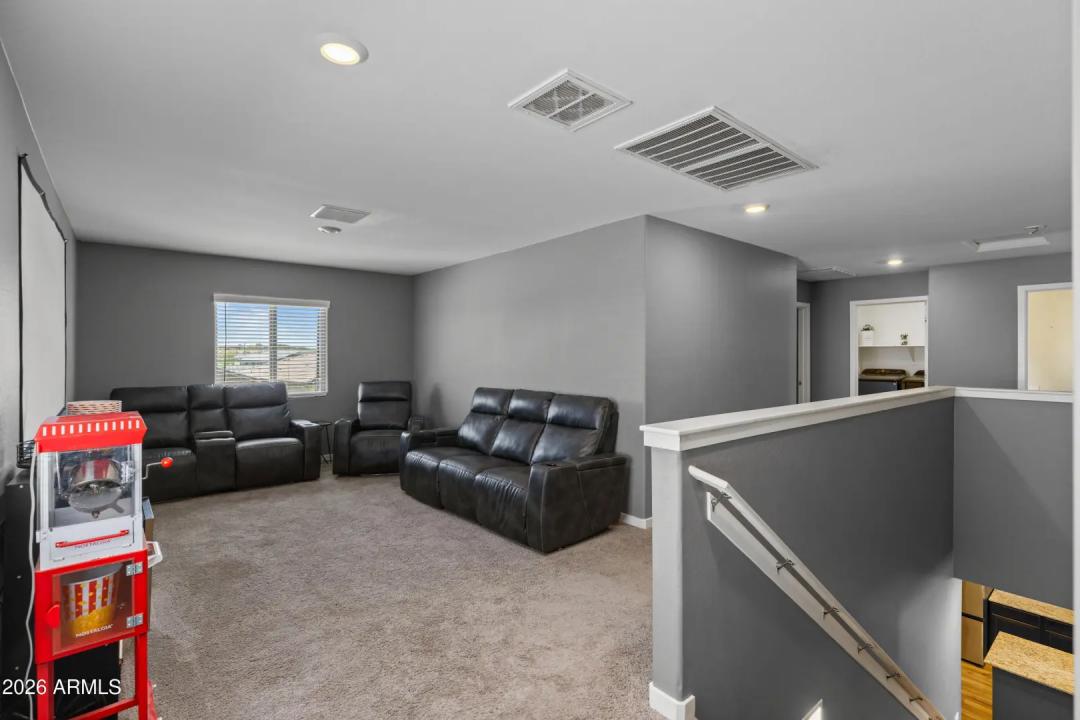 Real Estate Picture 34