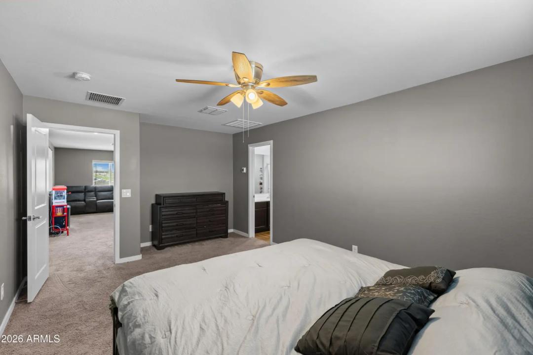 Real Estate Picture 44